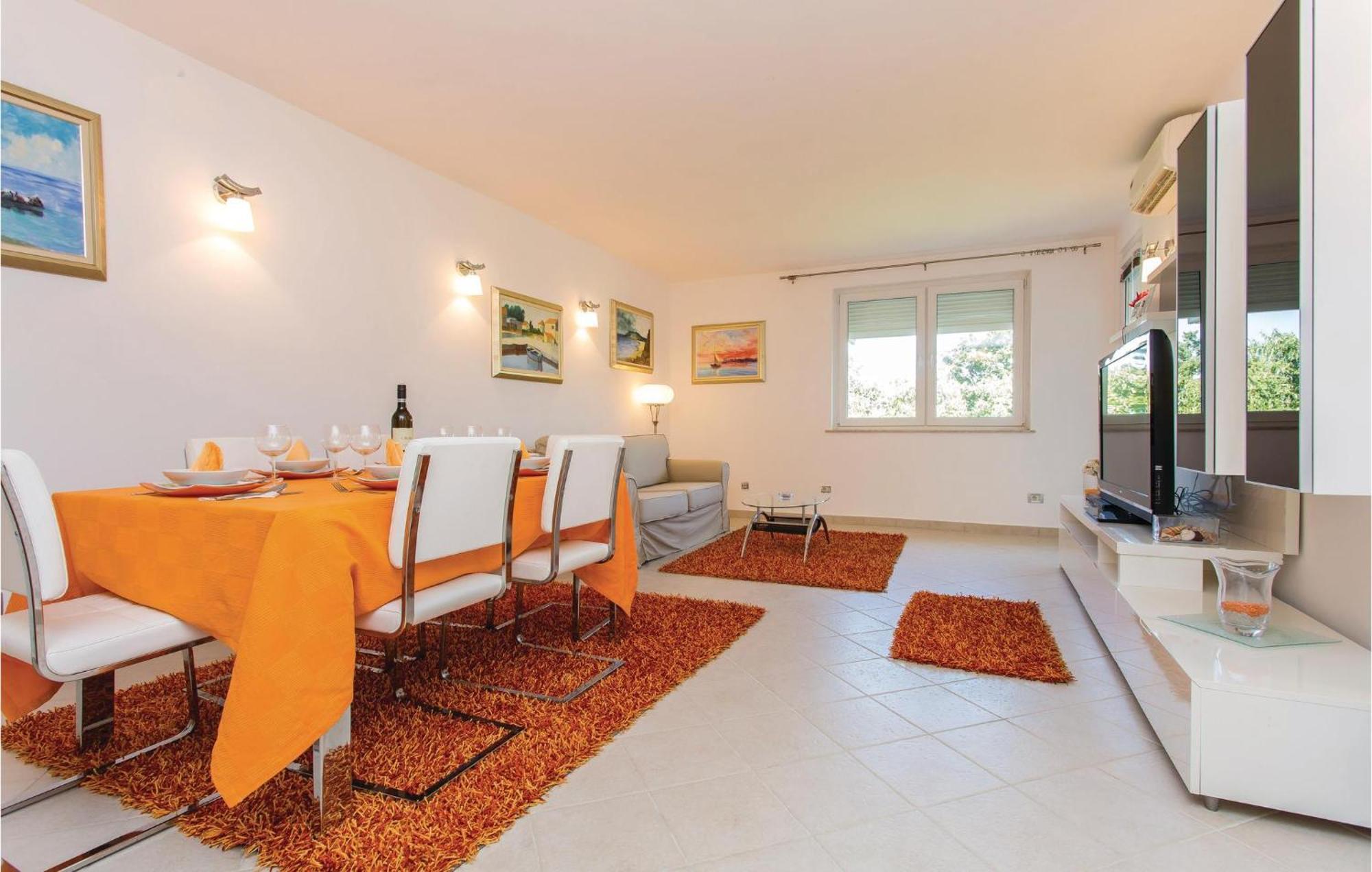 Amazing Apartment In Njivice With Wifi Exterior photo