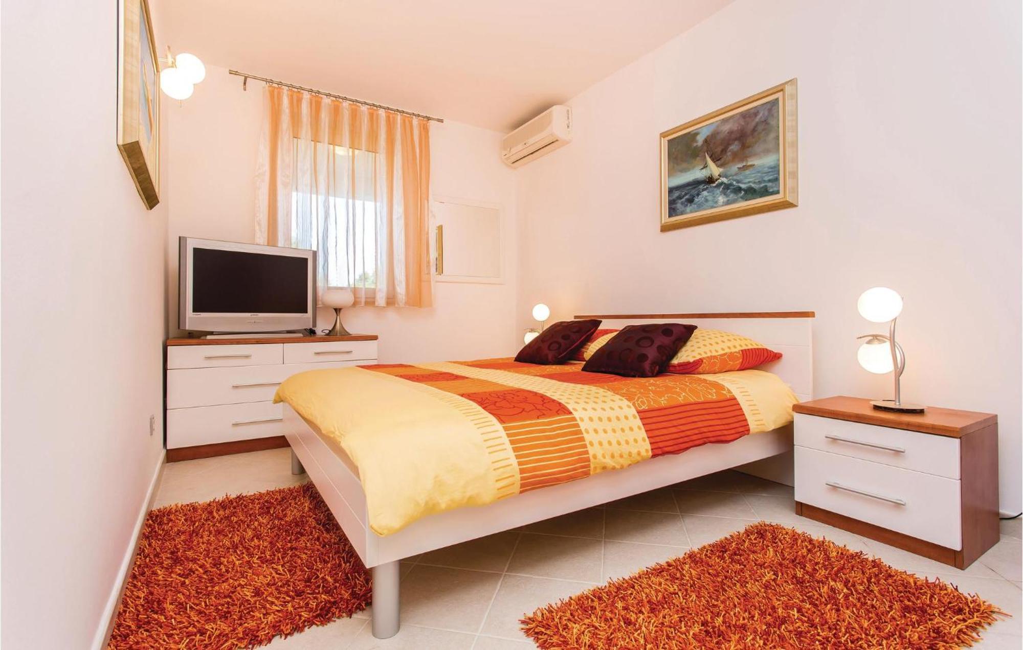 Amazing Apartment In Njivice With Wifi Exterior photo